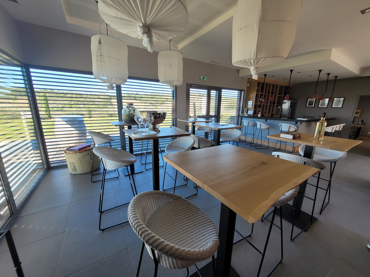 2-bedroom Commercial In Beziers, France (840 M²)