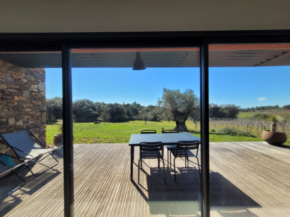 2-bedroom Commercial In Beziers, France (840 M²)