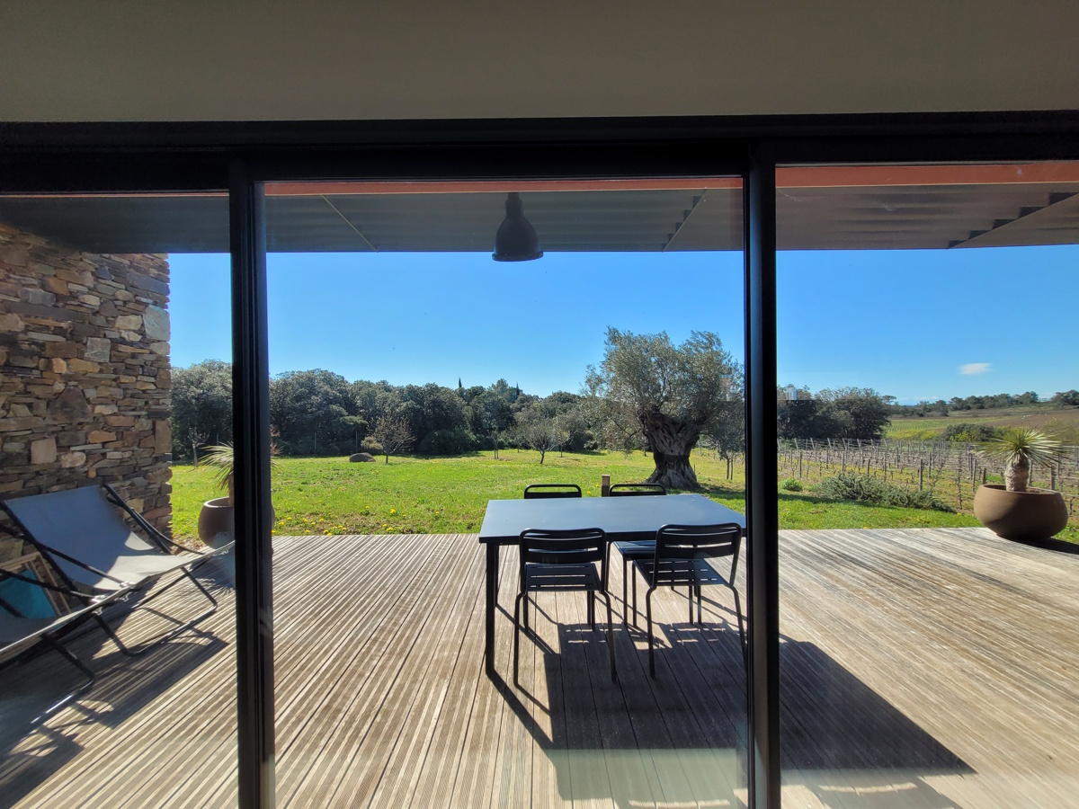 2-bedroom Commercial In Beziers, France (840 M²)