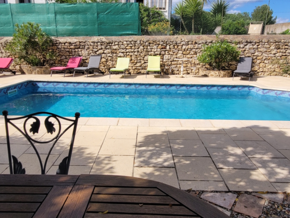 7-bedroom House In Saint Genies De Fontedit, France (250 M²)