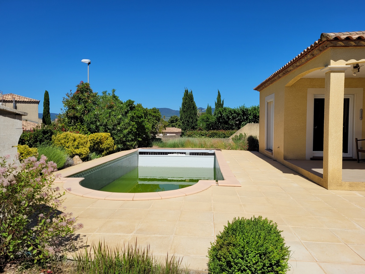 4-bedroom Detached House In Saint Genies De Fontedit, France (130 M²)