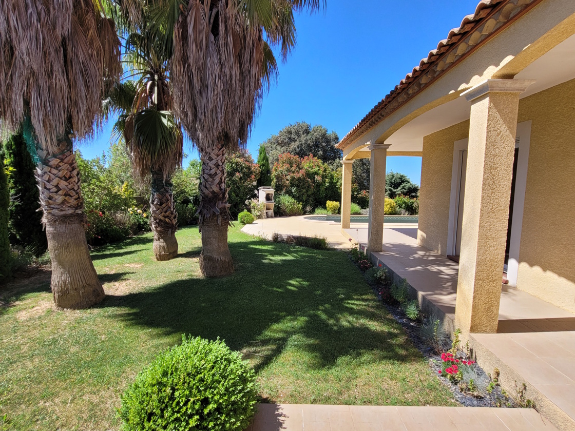 4-bedroom Detached House In Saint Genies De Fontedit, France (130 M²)
