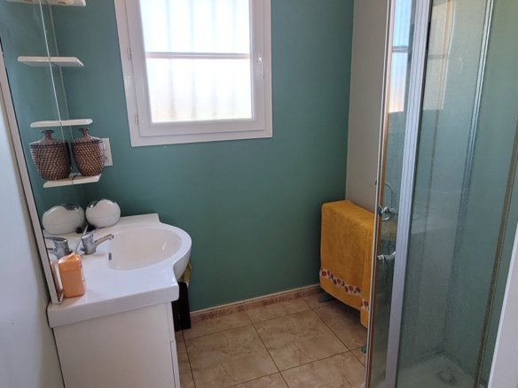 4-bedroom Detached House In Saint Genies De Fontedit, France (130 M²)