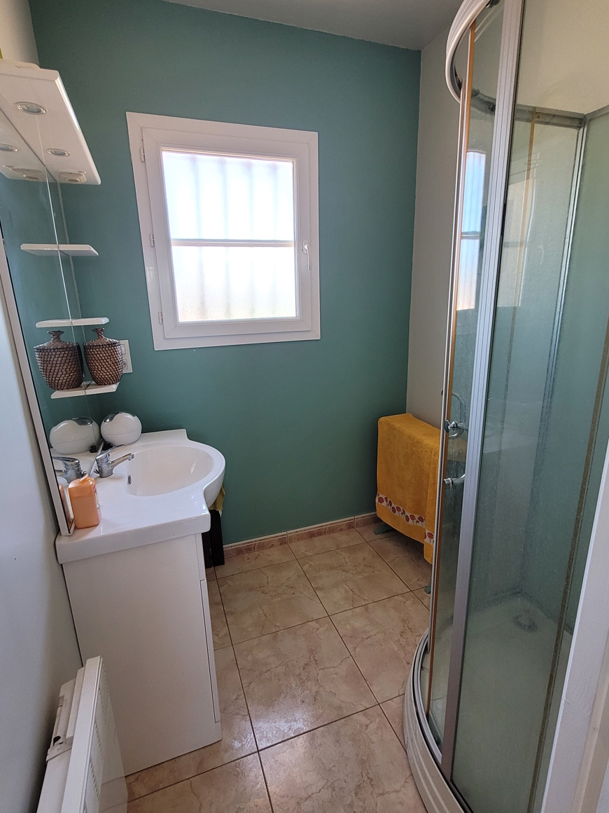 4-bedroom Detached House In Saint Genies De Fontedit, France (130 M²)