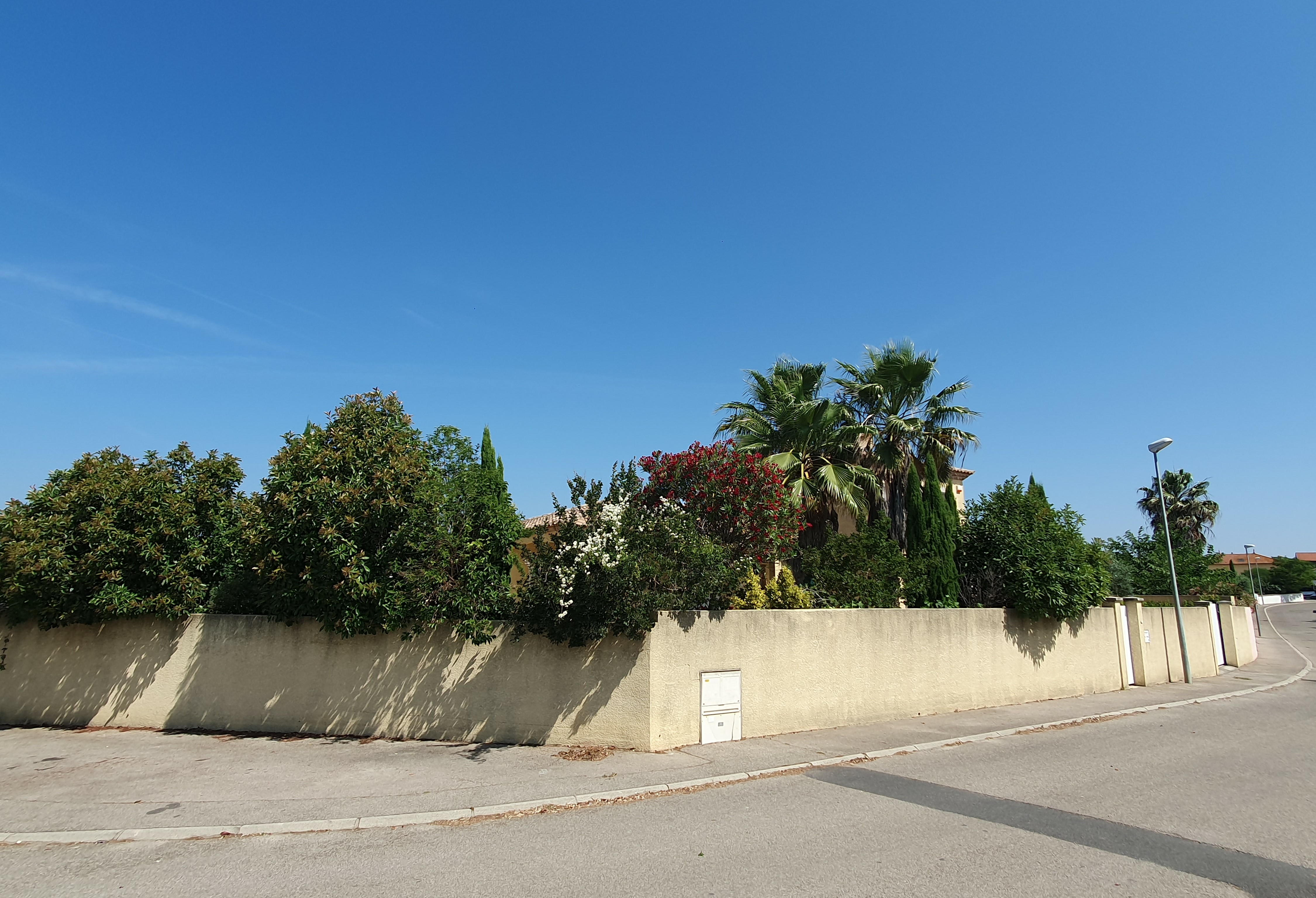 4-bedroom Detached House In Saint Genies De Fontedit, France (130 M²)