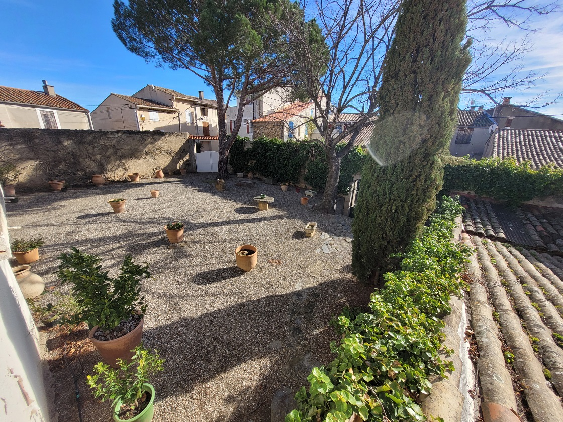 5-bedroom Detached House In Laurens, France (243 M²)