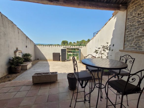 1-bedroom House In Minerve, France (110 M²)