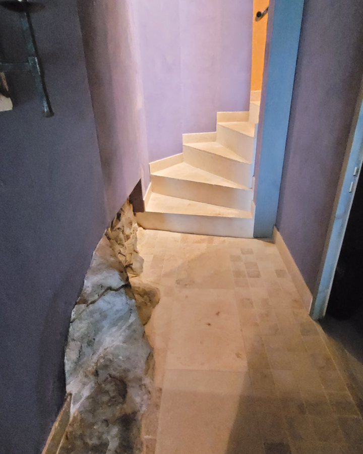1-bedroom House In Minerve, France (110 M²)