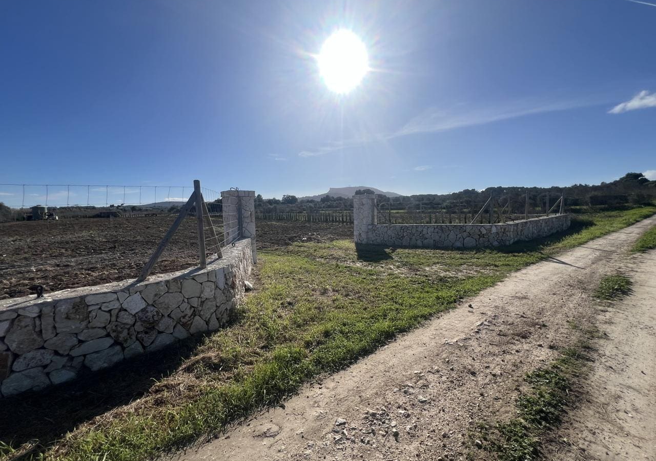3-bedroom Finca In Algaida, Spain (439 M²)