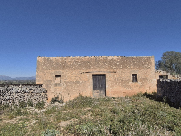 Land In Ariany, Spain (126 M²)