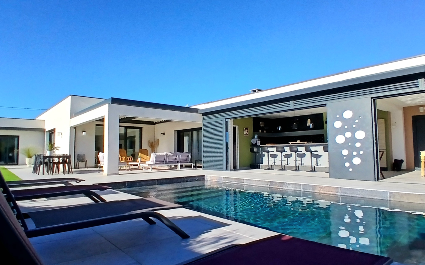 4-bedroom Detached House In Murviel Les Beziers, France (220 M²)