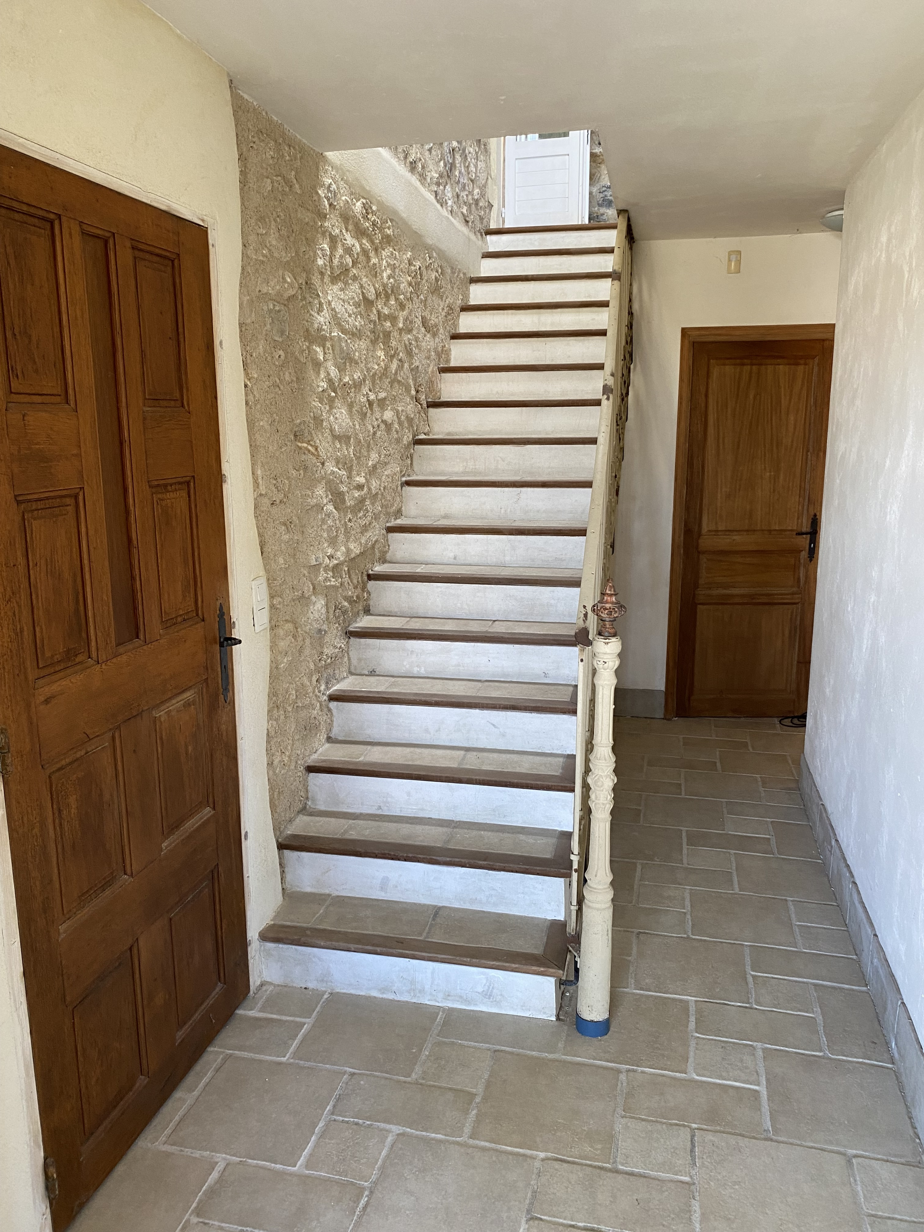 2-bedroom House In Magalas, France (143 M²)