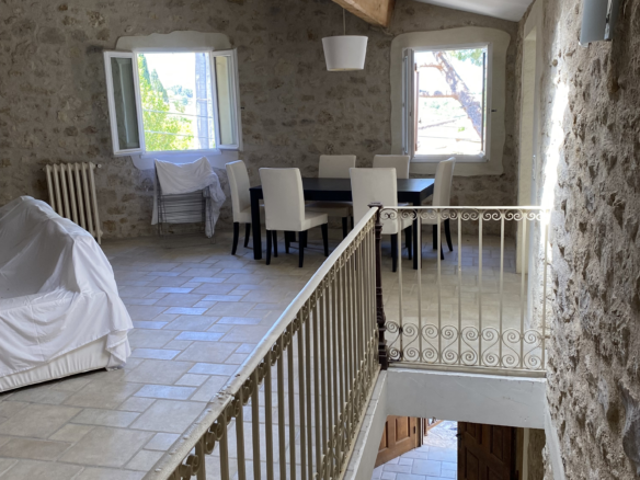 2-bedroom House In Magalas, France (143 M²)