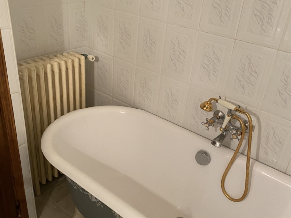 2-bedroom House In Magalas, France (143 M²)