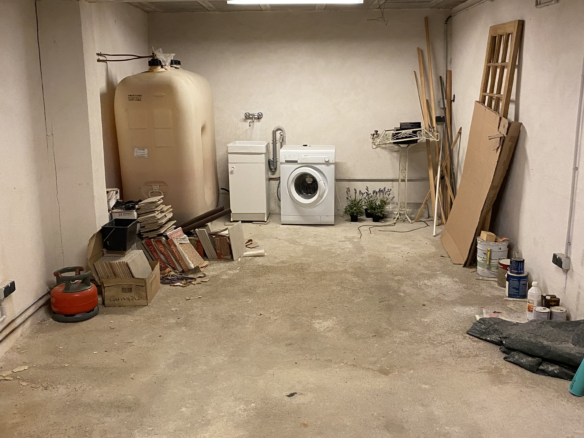 2-bedroom House In Magalas, France (143 M²)