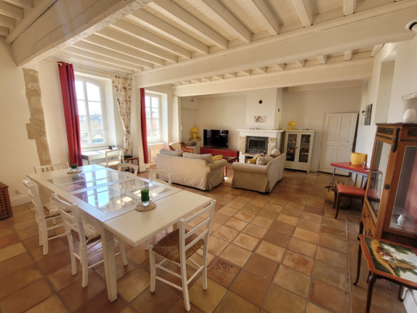 3-bedroom House In Murviel Les Beziers, France (165 M²)