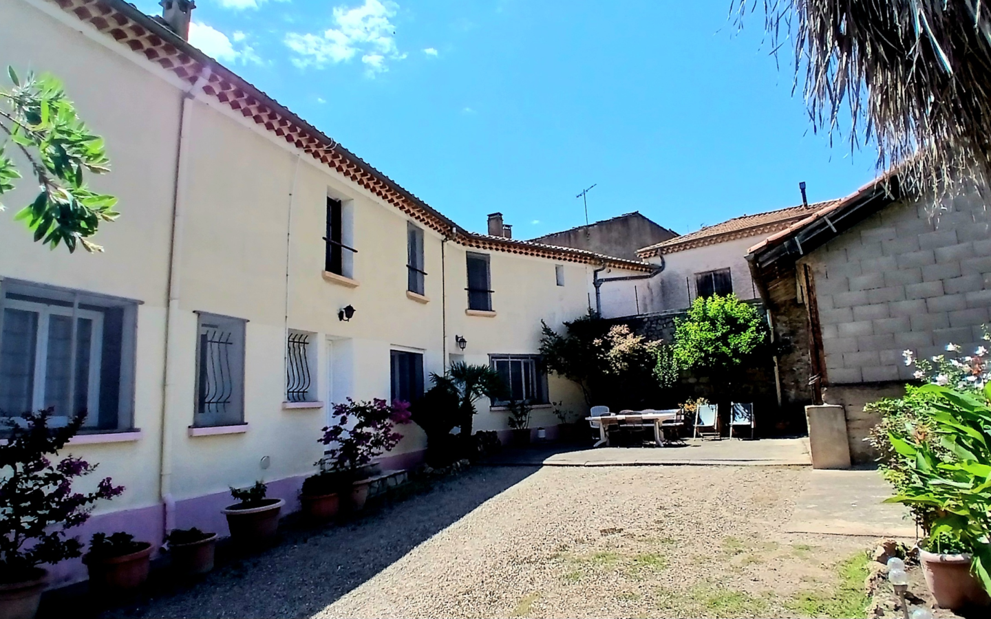 5-bedroom House In Murviel Les Beziers, France (168 M²)