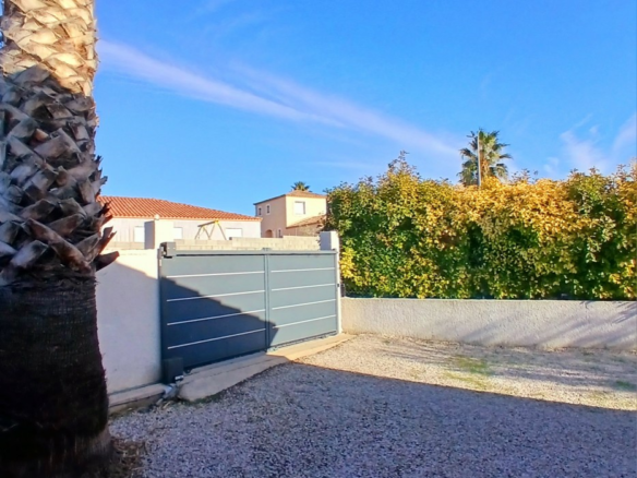 4-bedroom House In Murviel Les Beziers, France (122 M²)