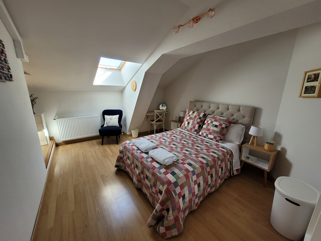 3-bedroom House In Puissalicon, France (145 M²)