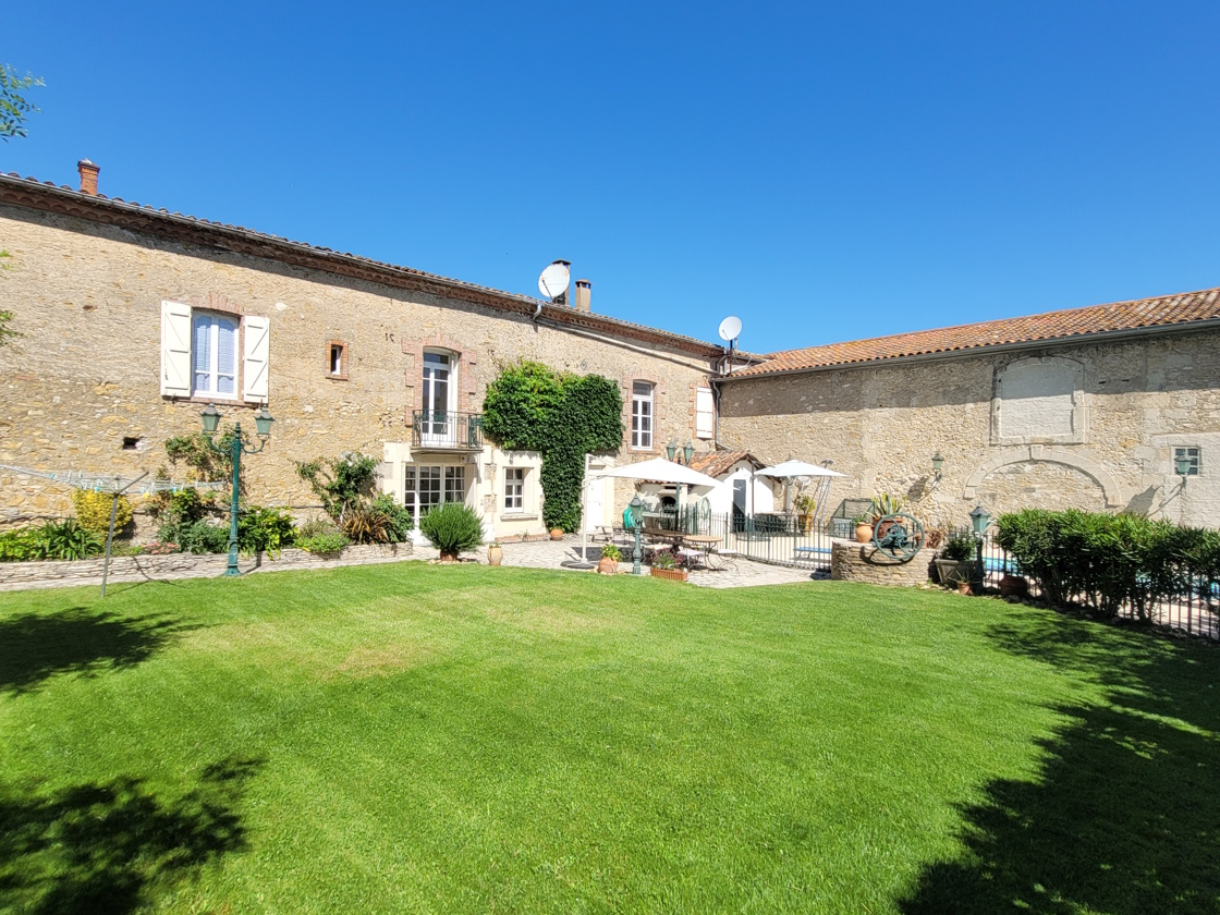 7-bedroom House In Murviel Les Beziers, France (250 M²)