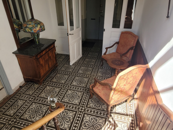 7-bedroom House In Murviel Les Beziers, France (250 M²)