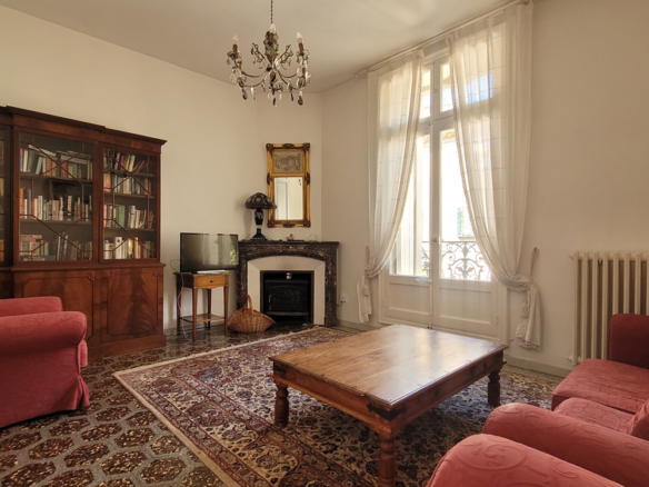 7-bedroom House In Murviel Les Beziers, France (250 M²)