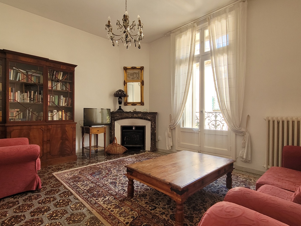 7-bedroom House In Murviel Les Beziers, France (250 M²)