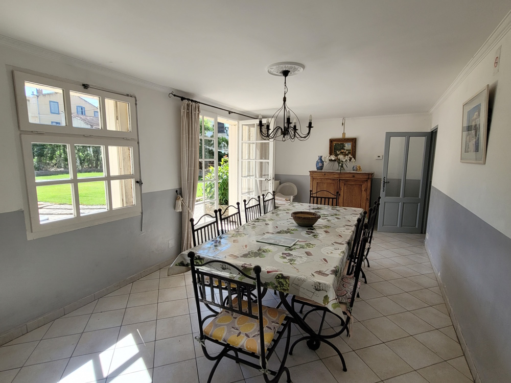 7-bedroom House In Murviel Les Beziers, France (250 M²)