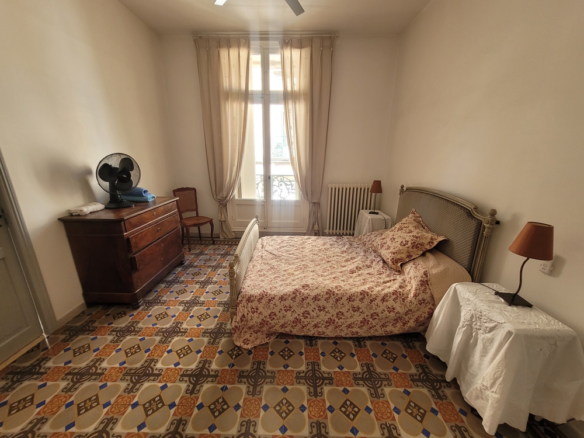 7-bedroom House In Murviel Les Beziers, France (250 M²)