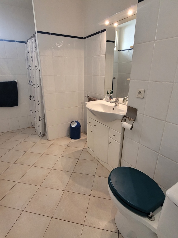 7-bedroom House In Murviel Les Beziers, France (250 M²)