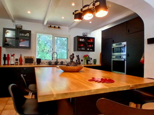 4-bedroom Detached House In Murviel Les Beziers, France (222 M²)