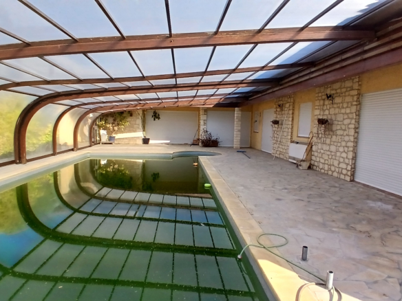 4-bedroom Detached House In Maureilhan, France (130 M²)
