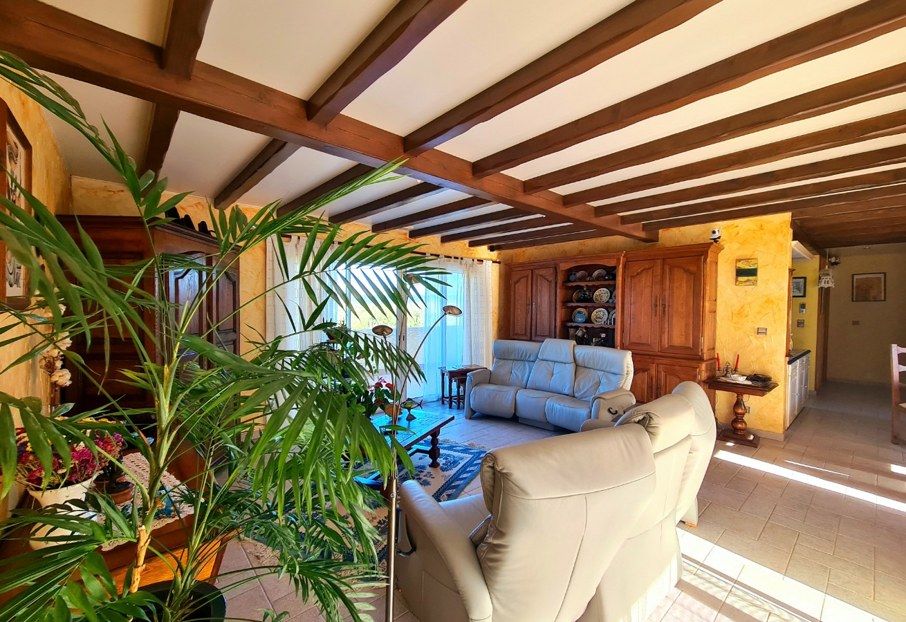 4-bedroom Detached House In Maureilhan, France (130 M²)