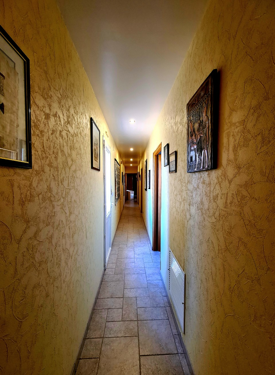 MAR702000EN-1-70c2cb 4-bedroom Detached House In Maureilhan, France (130 M²)