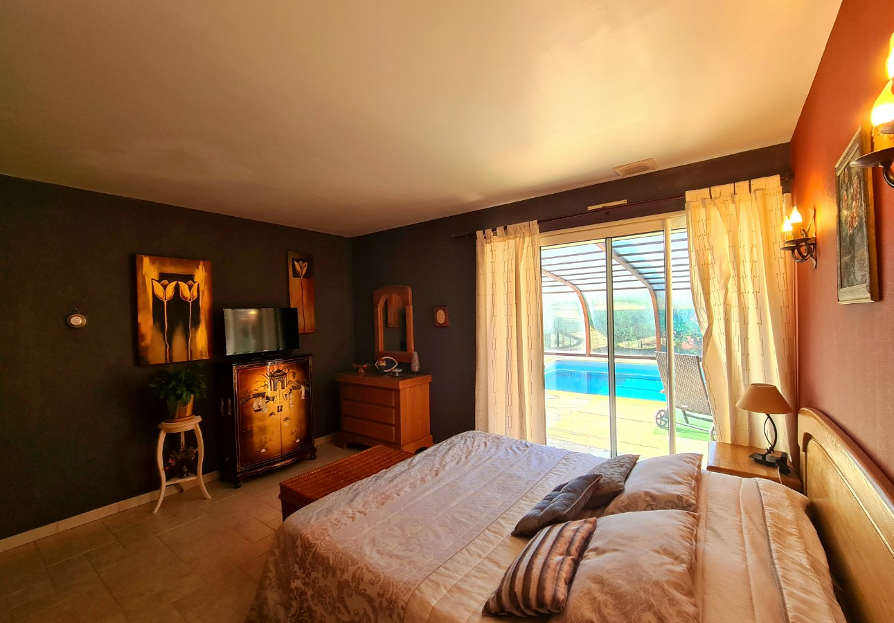 4-bedroom Detached House In Maureilhan, France (130 M²)