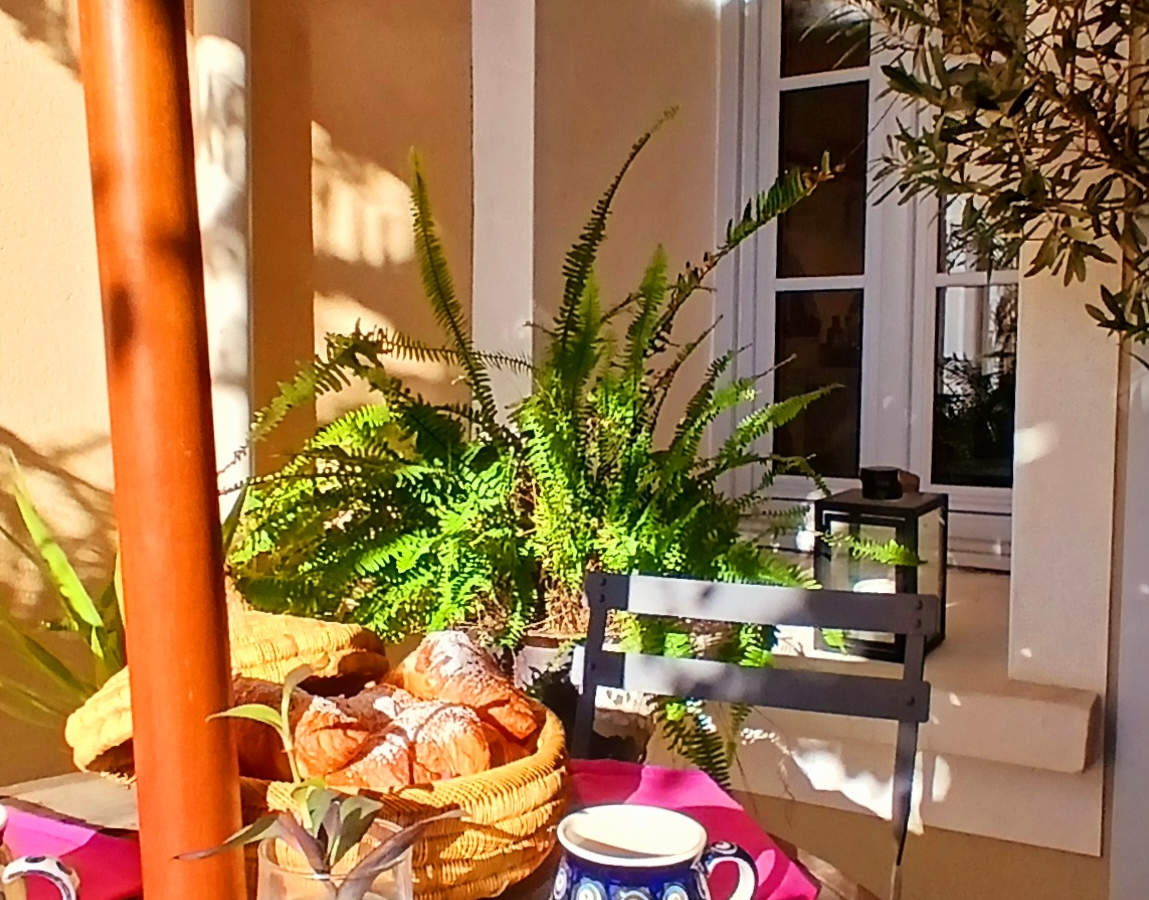2-bedroom House In Meze, France (70 M²)