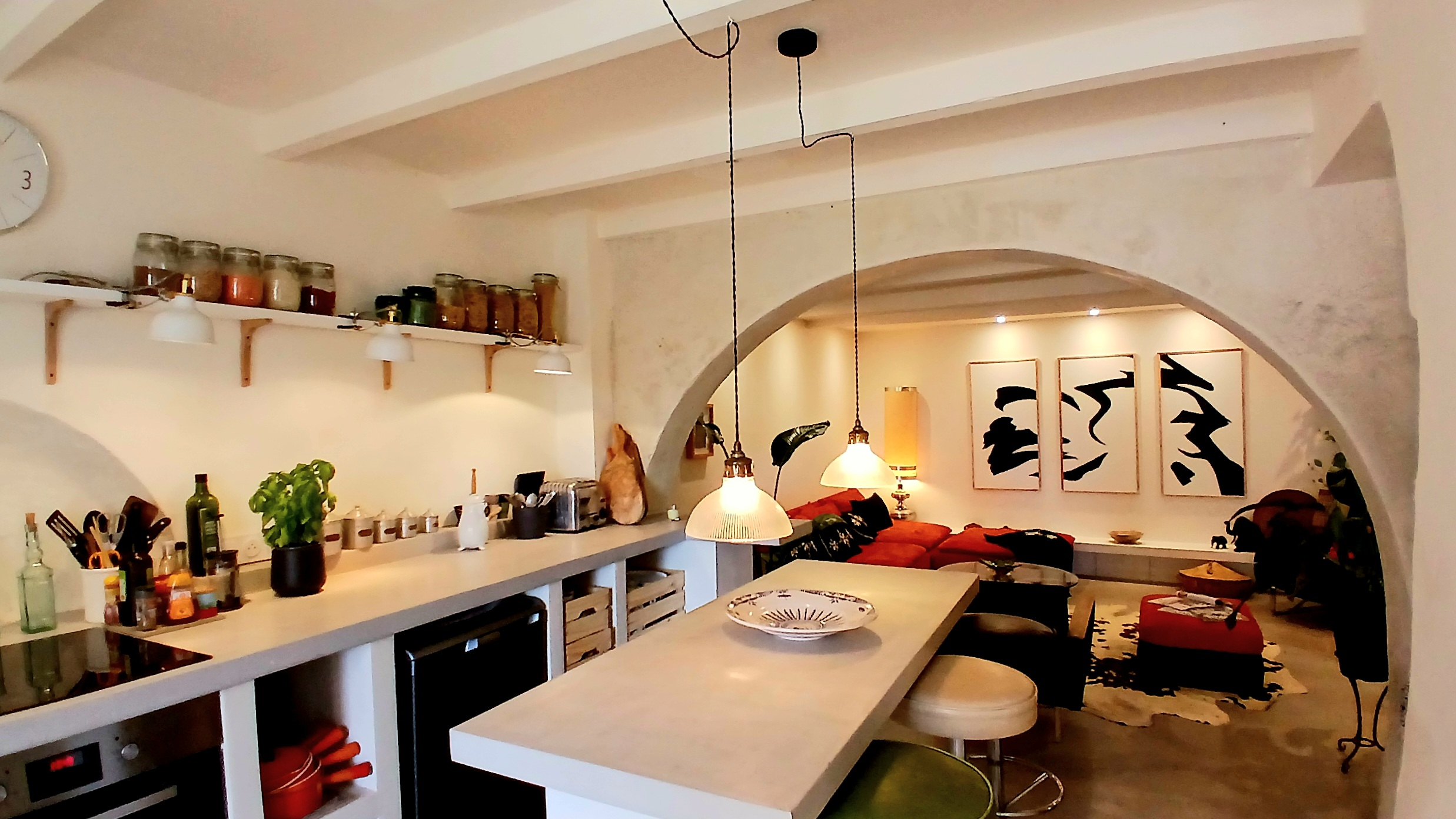 2-bedroom House In Meze, France (70 M²)