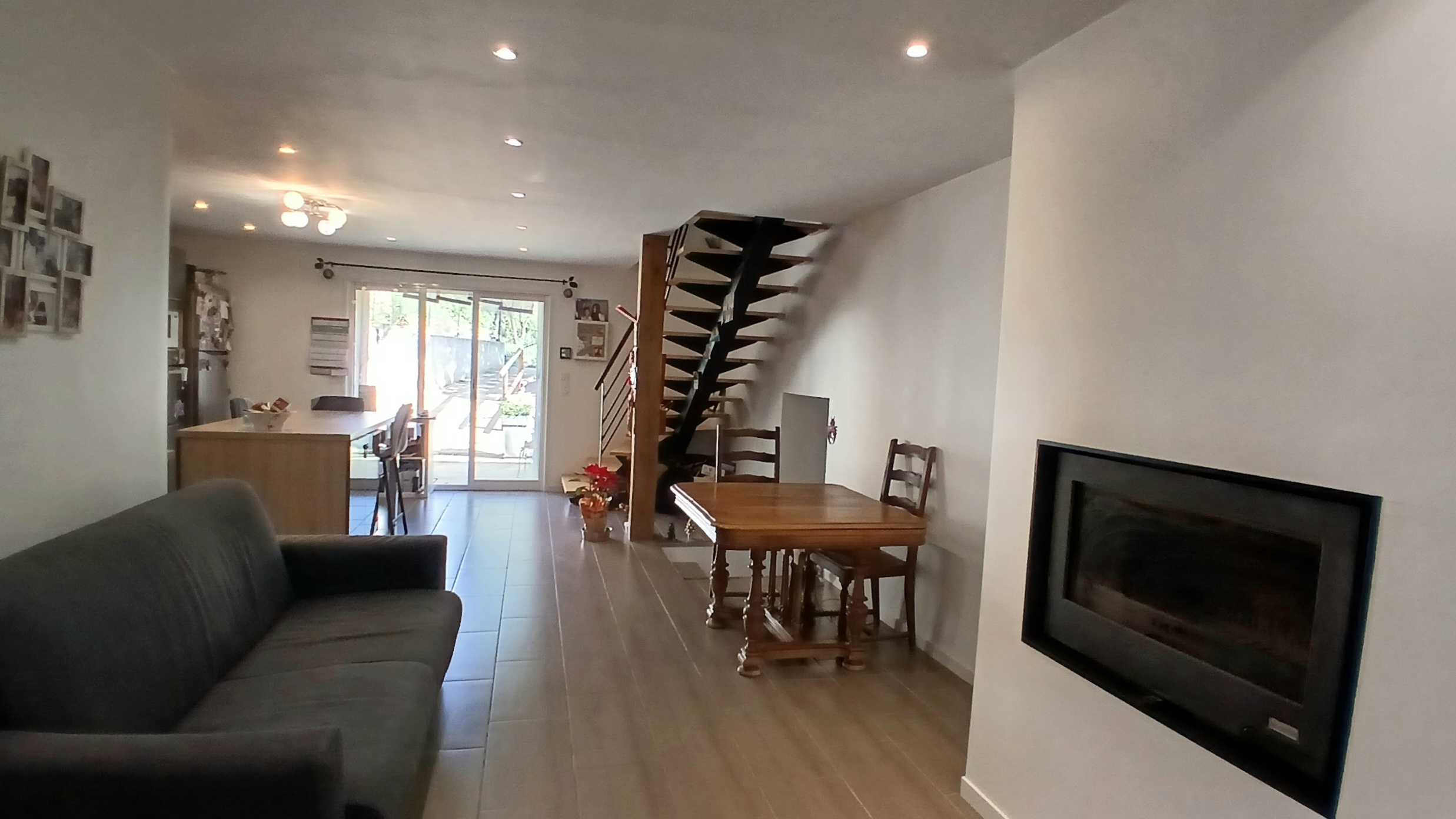 3-bedroom Property In Magalas, France (175 M²)