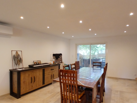 3-bedroom Property In Magalas, France (175 M²)