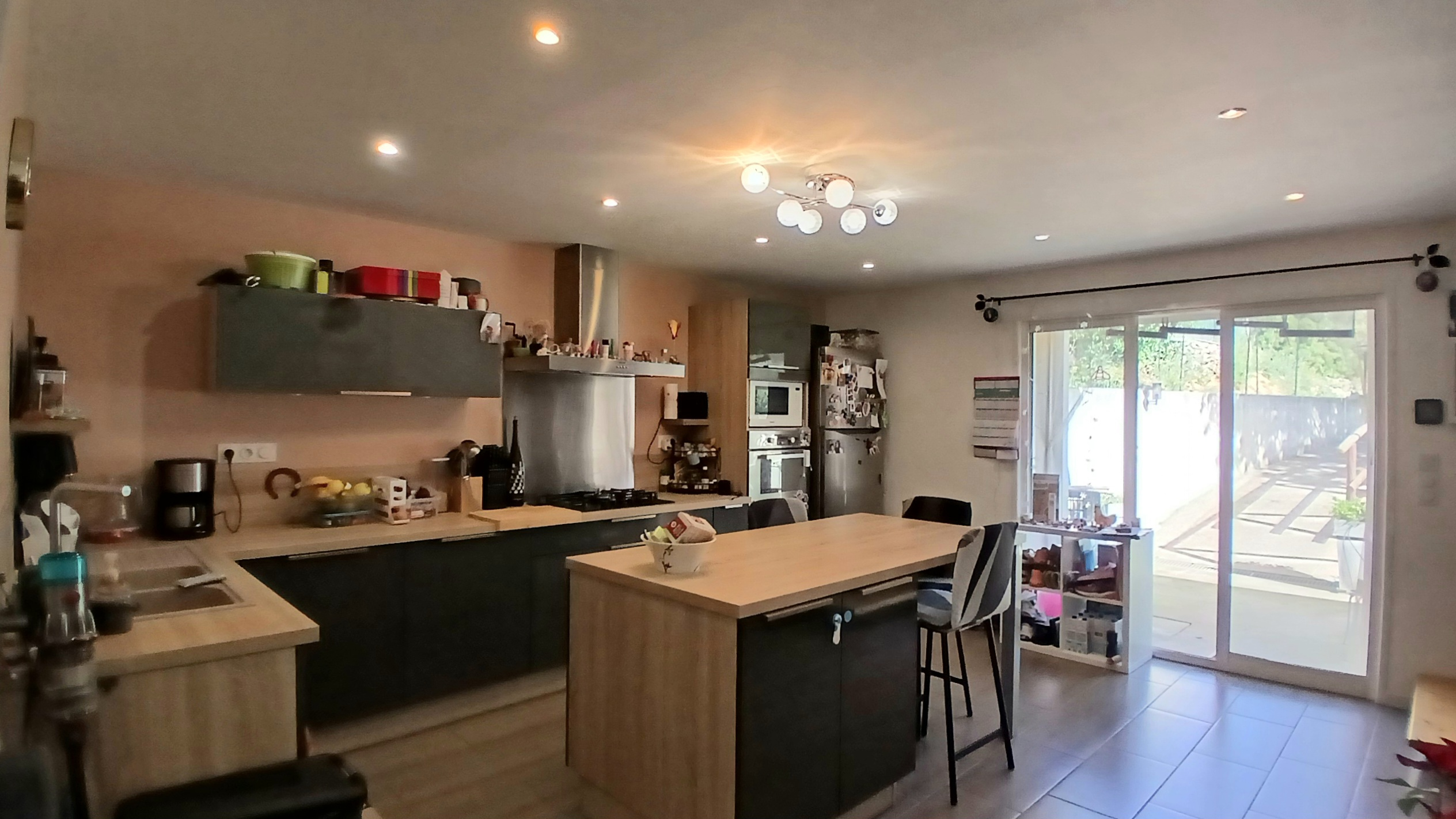 3-bedroom Property In Magalas, France (175 M²)