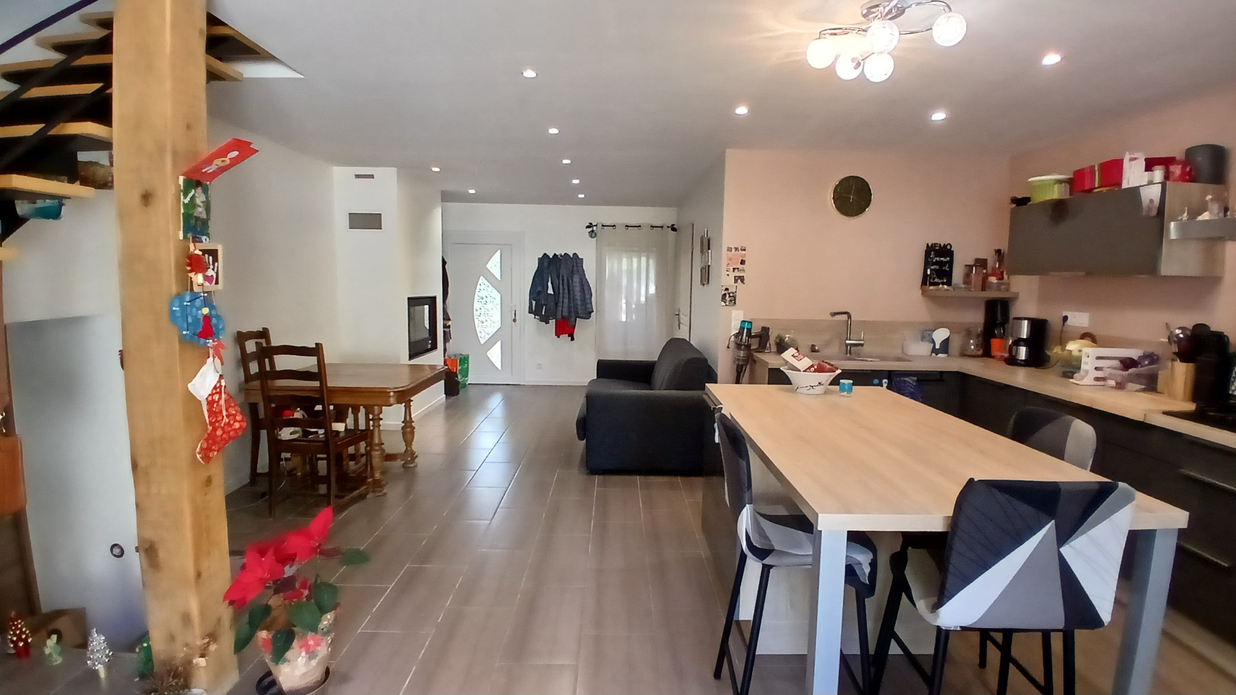 3-bedroom Property In Magalas, France (175 M²)