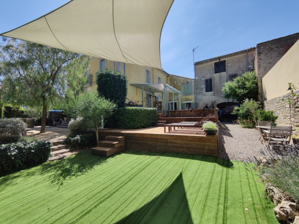 7-bedroom House In Thezan Les Beziers, France (430 M²)