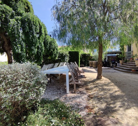 7-bedroom House In Thezan Les Beziers, France (430 M²)
