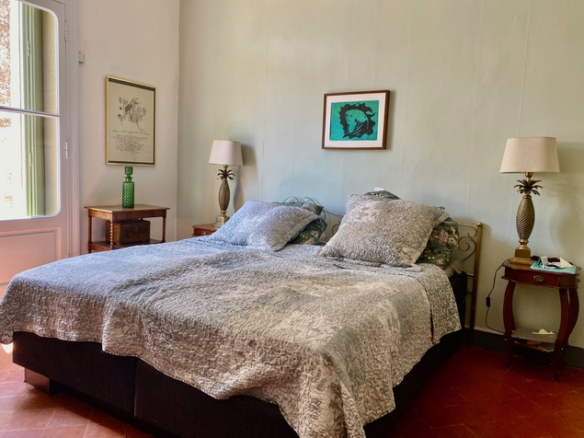7-bedroom House In Thezan Les Beziers, France (430 M²)