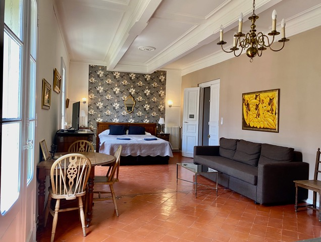 7-bedroom House In Thezan Les Beziers, France (430 M²)