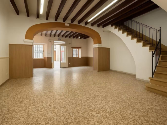 6-bedroom Village House In Mancor De La Vall, Spain (278 M²)