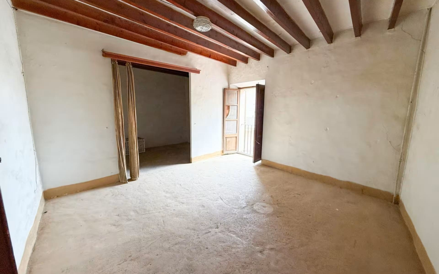 6-bedroom Village House In Mancor De La Vall, Spain (278 M²)