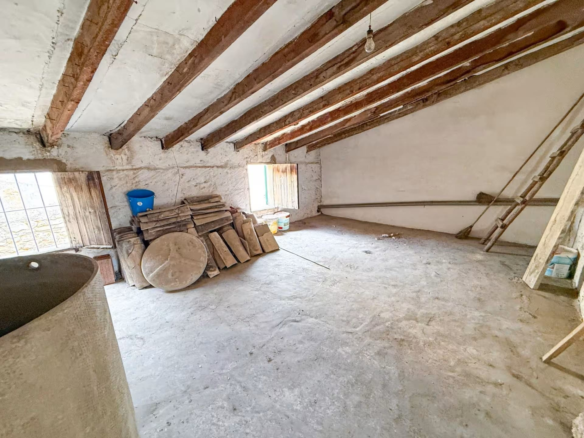 6-bedroom Village House In Mancor De La Vall, Spain (278 M²)