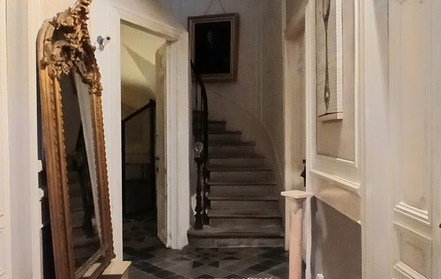 8-bedroom House In Nissan-lez-enserune, France (400 M²)