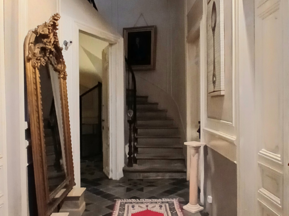 8-bedroom House In Nissan-lez-enserune, France (400 M²)